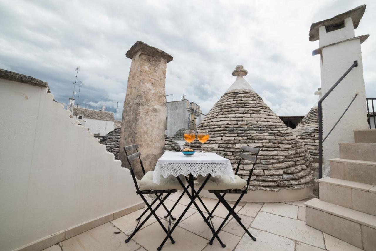 Charming Trulli Aparthotel Alberobello Exterior photo