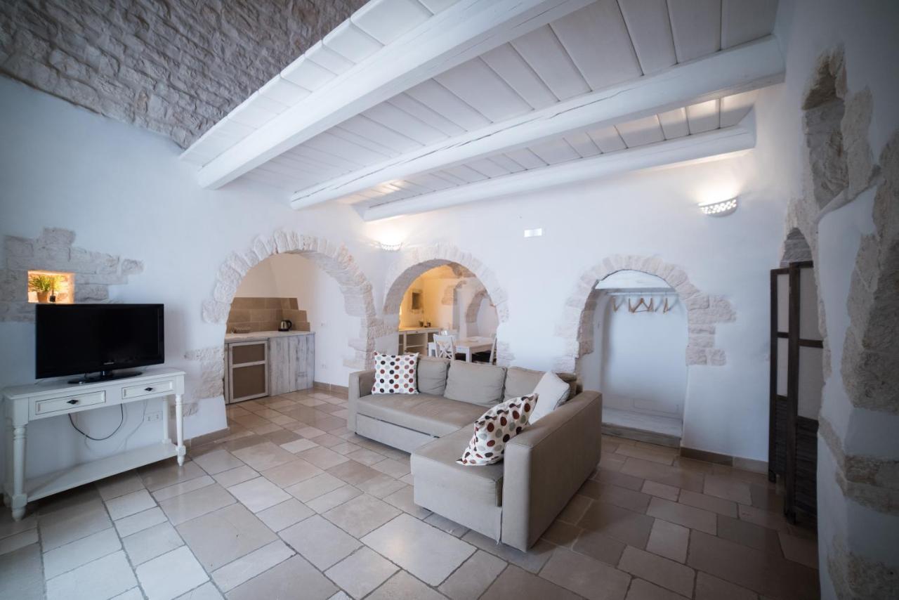 Charming Trulli Aparthotel Alberobello Exterior photo