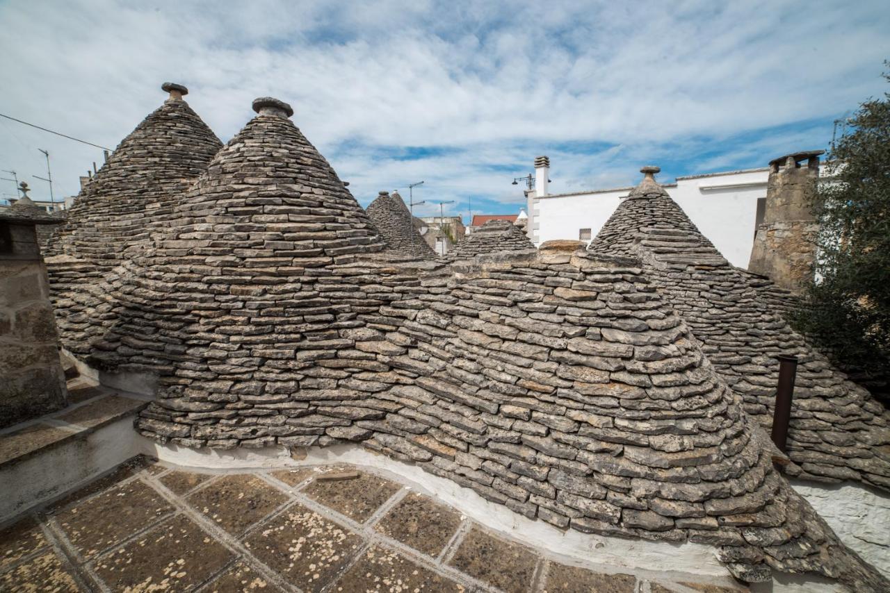 Charming Trulli Aparthotel Alberobello Exterior photo